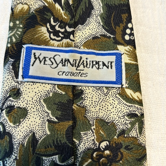 👔 YSL Necktie 👔 - Picture 5 of 6